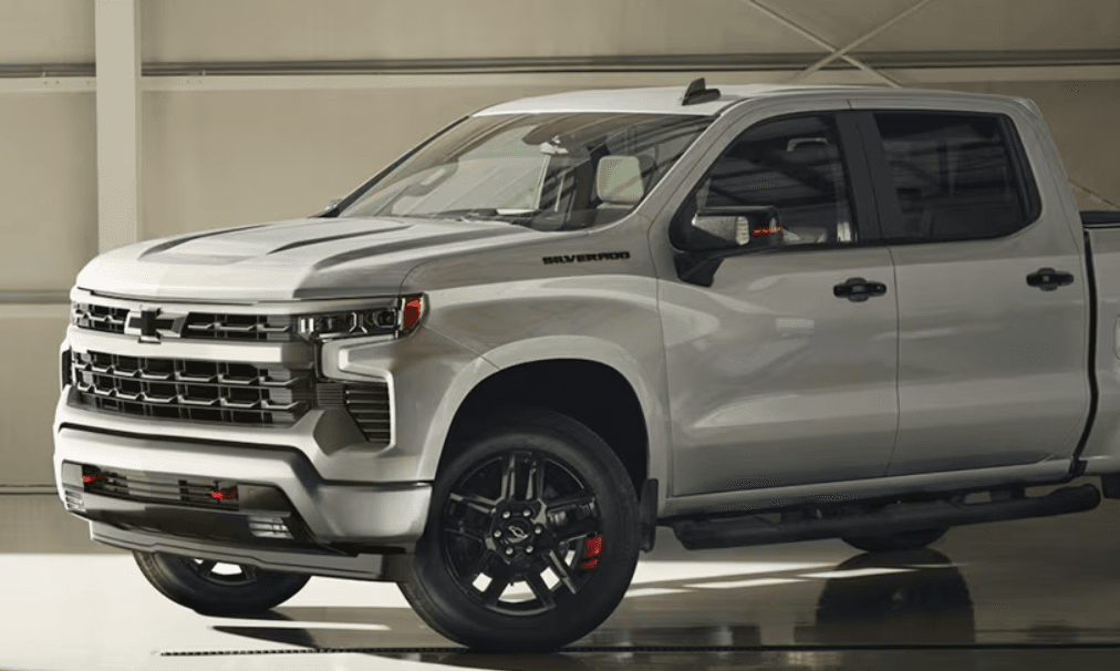 Navigating Nashville Roads in a Chevrolet Silverado 1500
